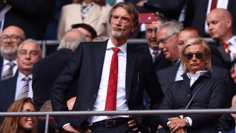 Man Utd express interest in Premier League midfielder that tops tackling charts Man Utd express interest in Premier League midfielder that tops tackling charts