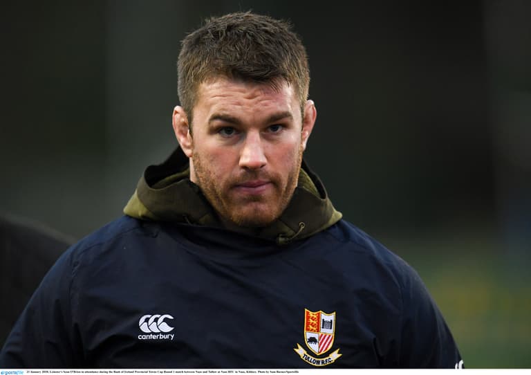 Andrew Trimble and Barry Murphy go through their Ireland team to play England Andrew Trimble and Barry Murphy go through their Ireland team to play England