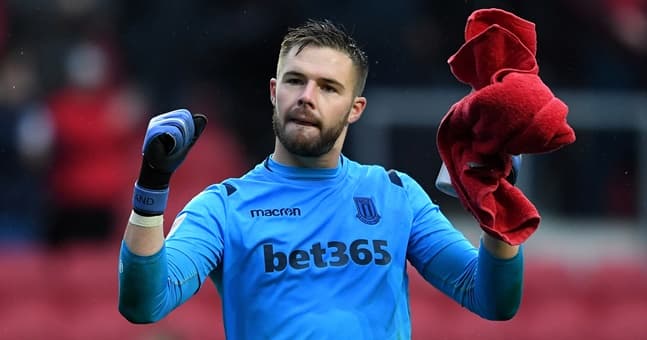Stoke City’s Jack Butland to wear special jersey in honour of Gordon Banks Stoke City’s Jack Butland to wear special jersey in honour of Gordon Banks