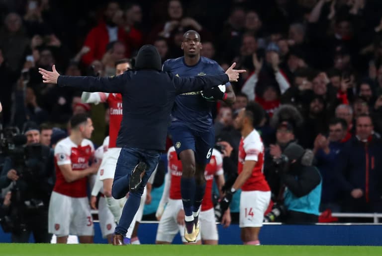 Arsenal fan who confronted Chris Smalling is Tyson Fury’s cousin Arsenal fan who confronted Chris Smalling is Tyson Fury’s cousin