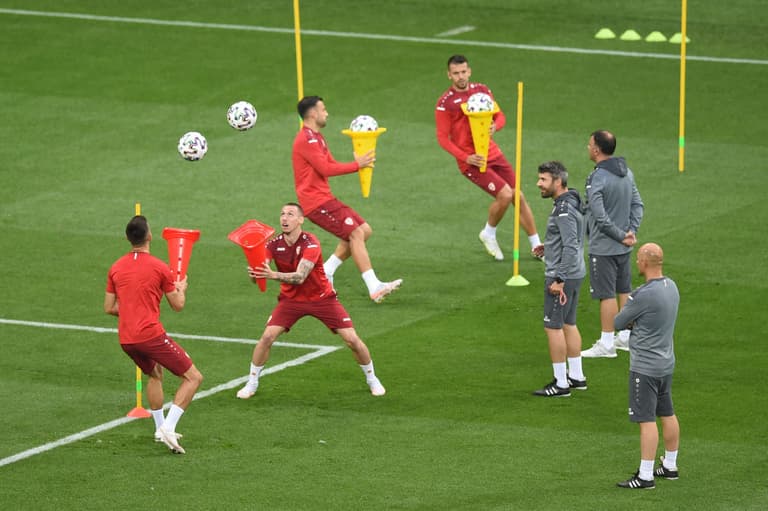 North Macedonia’s bizarre training drill with cones has some fans scratching their heads North Macedonia’s bizarre training drill with cones has some fans scratching their heads