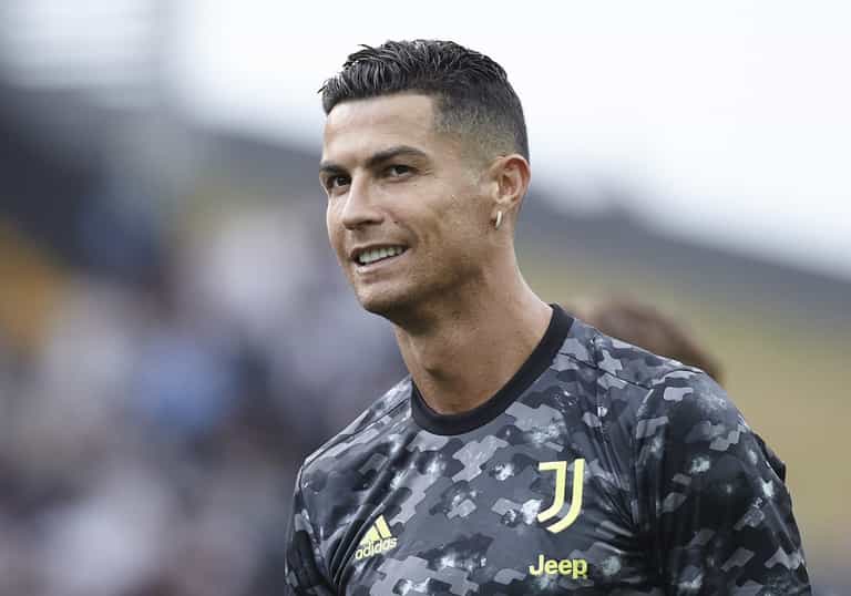 Manchester City pull out of deal to sign Cristiano Ronaldo Manchester City pull out of deal to sign Cristiano Ronaldo