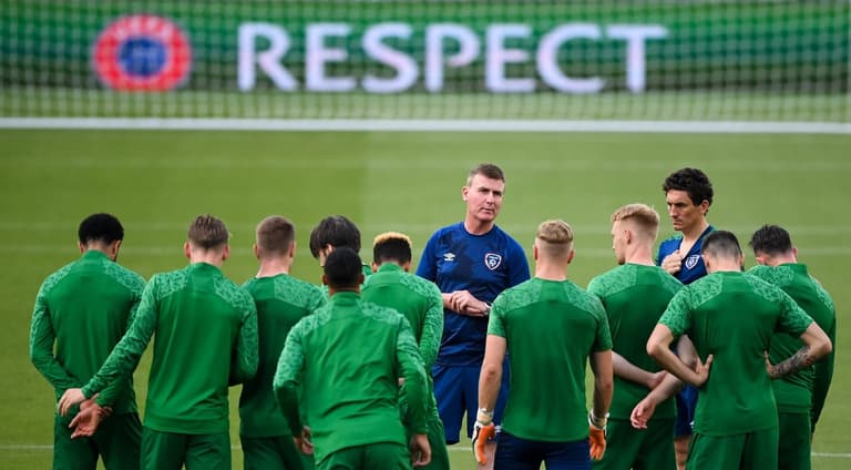 “It’s part of international management” – Stephen Kenny unconcerned with negative news reports “It’s part of international management” – Stephen Kenny unconcerned with negative news reports
