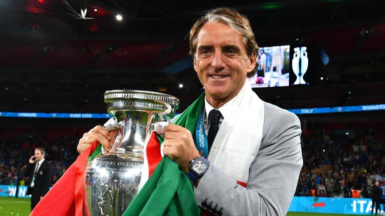 Roberto Mancini emerges as ‘surprise contender’ for Manchester United job Roberto Mancini emerges as ‘surprise contender’ for Manchester United job