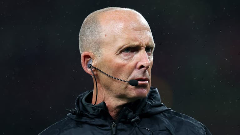 Referee Mike Dean was ‘in awe’ of Roy Keane and Patrick Vieira Referee Mike Dean was ‘in awe’ of Roy Keane and Patrick Vieira