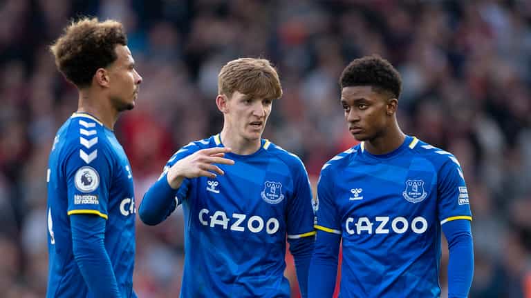 Anthony Gordon makes feelings known on non-penalty after Liverpool defeat Anthony Gordon makes feelings known on non-penalty after Liverpool defeat