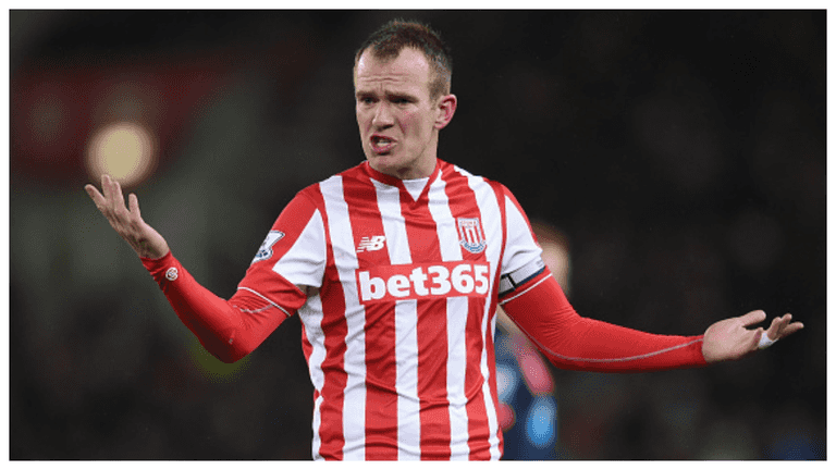 Glenn Whelan highlights Rory Delap’s importance under ‘Pulis-ball’ at Stoke City Glenn Whelan highlights Rory Delap’s importance under ‘Pulis-ball’ at Stoke City