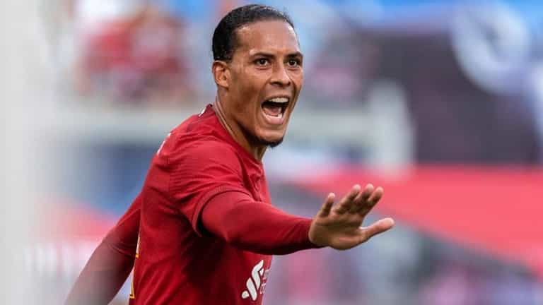 Footage emerges of Virgil van Dijk annoying Manchester City players after Mohamed Salah penalty Footage emerges of Virgil van Dijk annoying Manchester City players after Mohamed Salah penalty