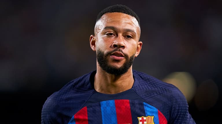 Man United considering shock Memphis Depay transfer Man United considering shock Memphis Depay transfer