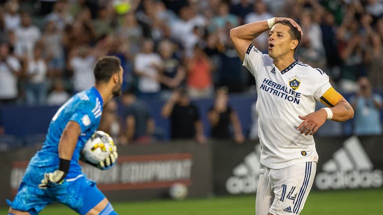 Javier Hernandez apologises for embarrassing failed Panenka penalty Javier Hernandez apologises for embarrassing failed Panenka penalty