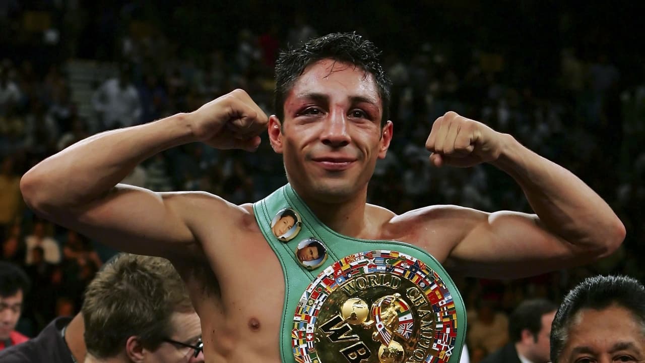 Boxing world champion Israel Vazquez dies aged 46