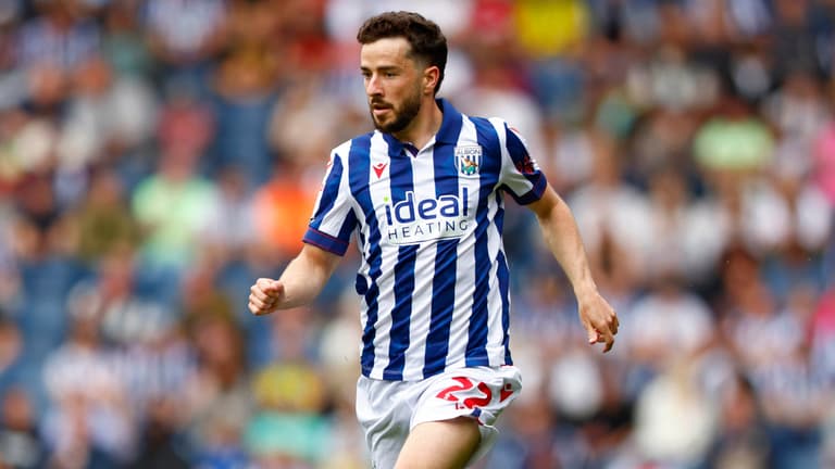 Mikey Johnston excites Ireland fans with stunner for West Brom ahead of World Cup qualifiers Mikey Johnston excites Ireland fans with stunner for West Brom ahead of World Cup qualifiers