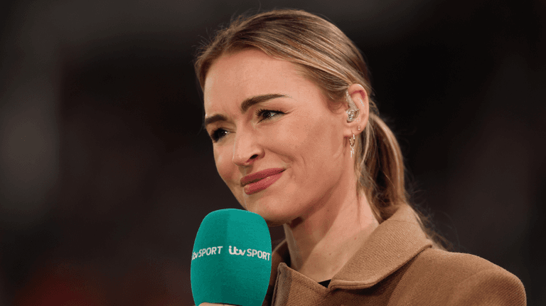 Laura Woods collapses while presenting England game live on TV Laura Woods collapses while presenting England game live on TV