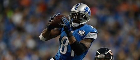 VINE: Thank Megatron its Thanksgiving as Calvin Johnson snares Bears