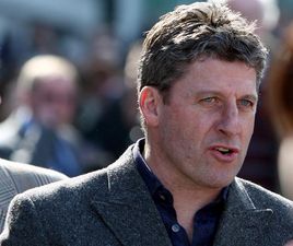 VIDEO: Andy Townsend has found himself a new job…in a pub