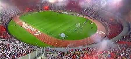 Video: River Plate fans put the mental into El Monumental