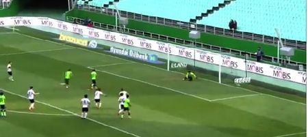 VIDEO: Jeonbuk Motors attempt that Pires and Henry penalty but don’t f**k it up