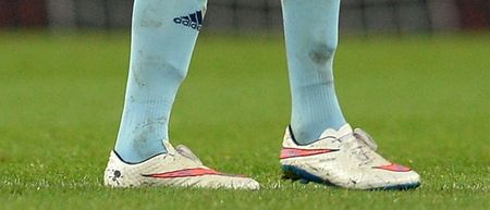 Study reveals just how many Premier League players still wear black boots