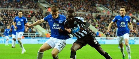 Vine: Cisse to serve three match ban for elbow on Seamus Coleman