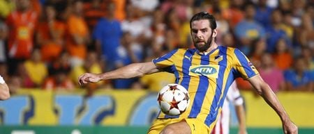 VIDEO: Cillian Sheridan paying bills, blaring Chris Brown and the small matter of Barcelona