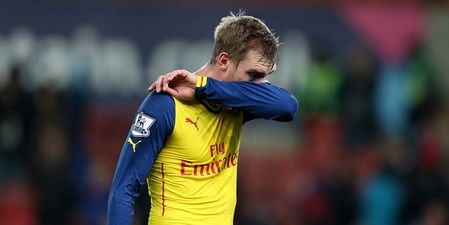 VIDEO: Arsenal captain Mertesacker ‘abandoned his post’