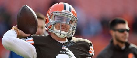 GIF: Did Johnny Manziel mouth ‘I would’ve f***ing hit him’ after Brian Hoyer overthrow?