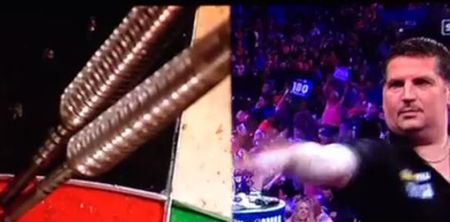 Vine: Gary Anderson comes back in style from the most unlucky shot in Darts history