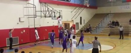 Video: High school student throws down alley-oop after phenomenal leap