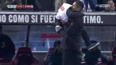 Vine: Diego Simeone celebrating with his son will melt your heart