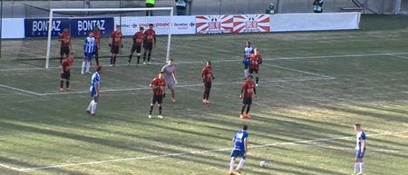 Video: Nice’s reserve team have come up with a brand new way to defend a free kick near the box