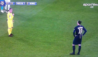 Vine: Zlatan moves for no man: Ibra shows Ref who’s boss