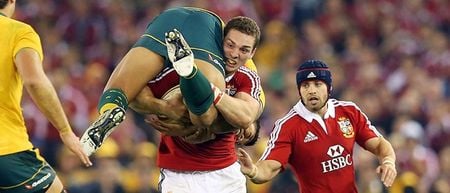 Video: South African rugby star recreates famous George North fireman’s lift