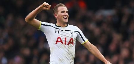 Video: Spurs fans get wound up by Harry Kane in an Arsenal shirt