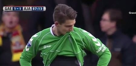 Video: On-loan Ajax goalkeeper commits howler… against Ajax