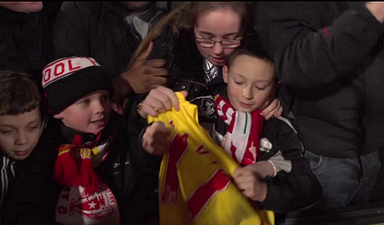 Video: Liverpool star Mamadou Sakho made this little lad’s day