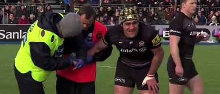 Video: Kelly Brown gets gruesomely dislocated finger popped back in and keeps playing