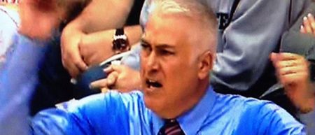 PIC: Oregon State head coach Wayne Tinkle is the sweatiest man that ever lived