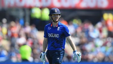 Piers Morgan thinks Dubliner Eoin Morgan should sing God Save the Queen. Gary Lineker disagrees