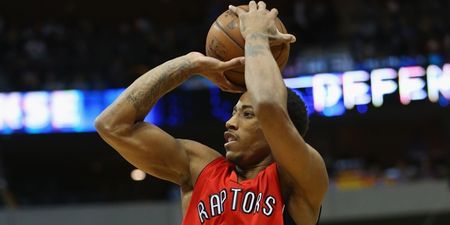 Vines: Toronto and New York engage in failed dunk contest