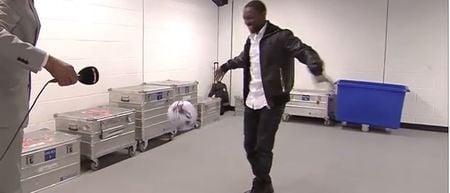 VIDEO: Shaun Wright Phillips is worse at keepy-uppies than 99% of grannies