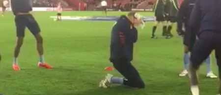 VINE: Brede Hangeland leaves legs wide open in Crystal Palace warm-up, gets nutmegged to death