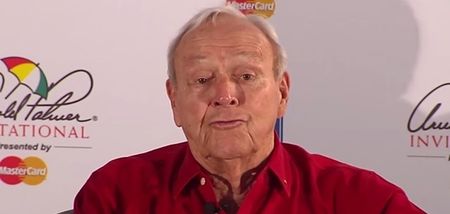 Video: Arnold Palmer has roomful of journalists in stitches with foul-mouthed response to a Tiger Woods question