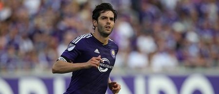 Video: Kaka bamboozles MLS defender without even touching the ball