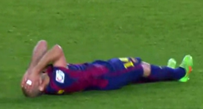 Video: Javier Mascherano’s behaviour in El Clasico was pretty embarrassing