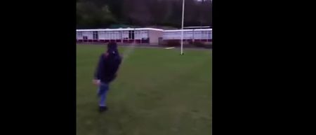 Video: Just a quality rabona drop goal in street clothes