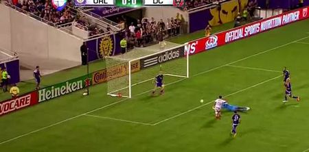 GIF: DC United blatantly refuse to convert three great chances against Orlando City