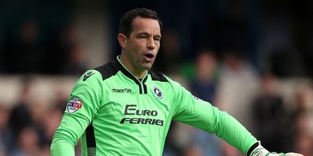 Video: Ireland goalkeeper David Forde kicks ball into his defender’s head