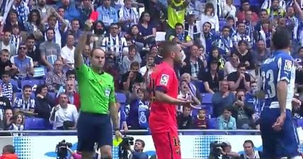 VIDEO: Jordi Alba gets two yellow cards in about six seconds for dissent and off he goes