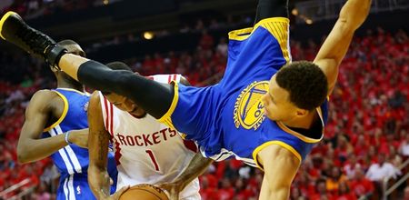 Vine: Stephen Curry’s ‘scariest fall’ overshadows victory for Houston Rockets