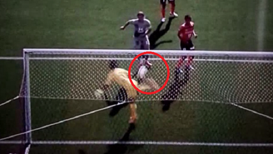 Gif: Japanese goalkeeper pulls off the best scorpion kick save you’ll see this season